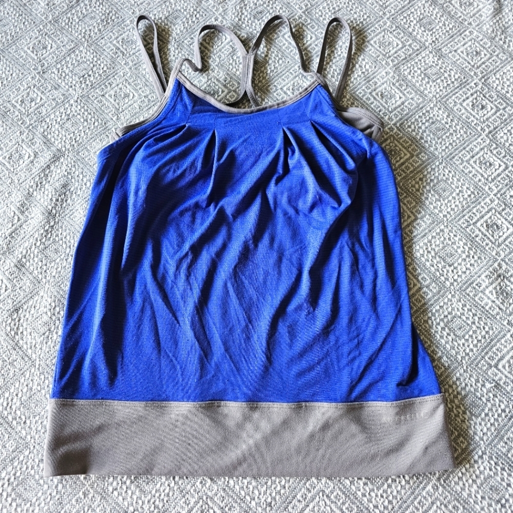 Merrell Women's Deveau Thelon, Attached Sports Bra, Moisture Wicking